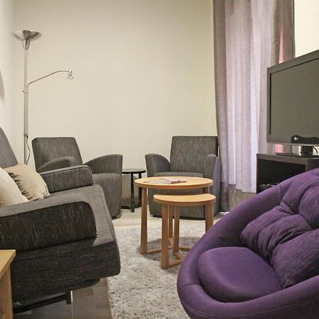 Apartamentos Living Sevilla Centro Maestranza エクステリア 写真