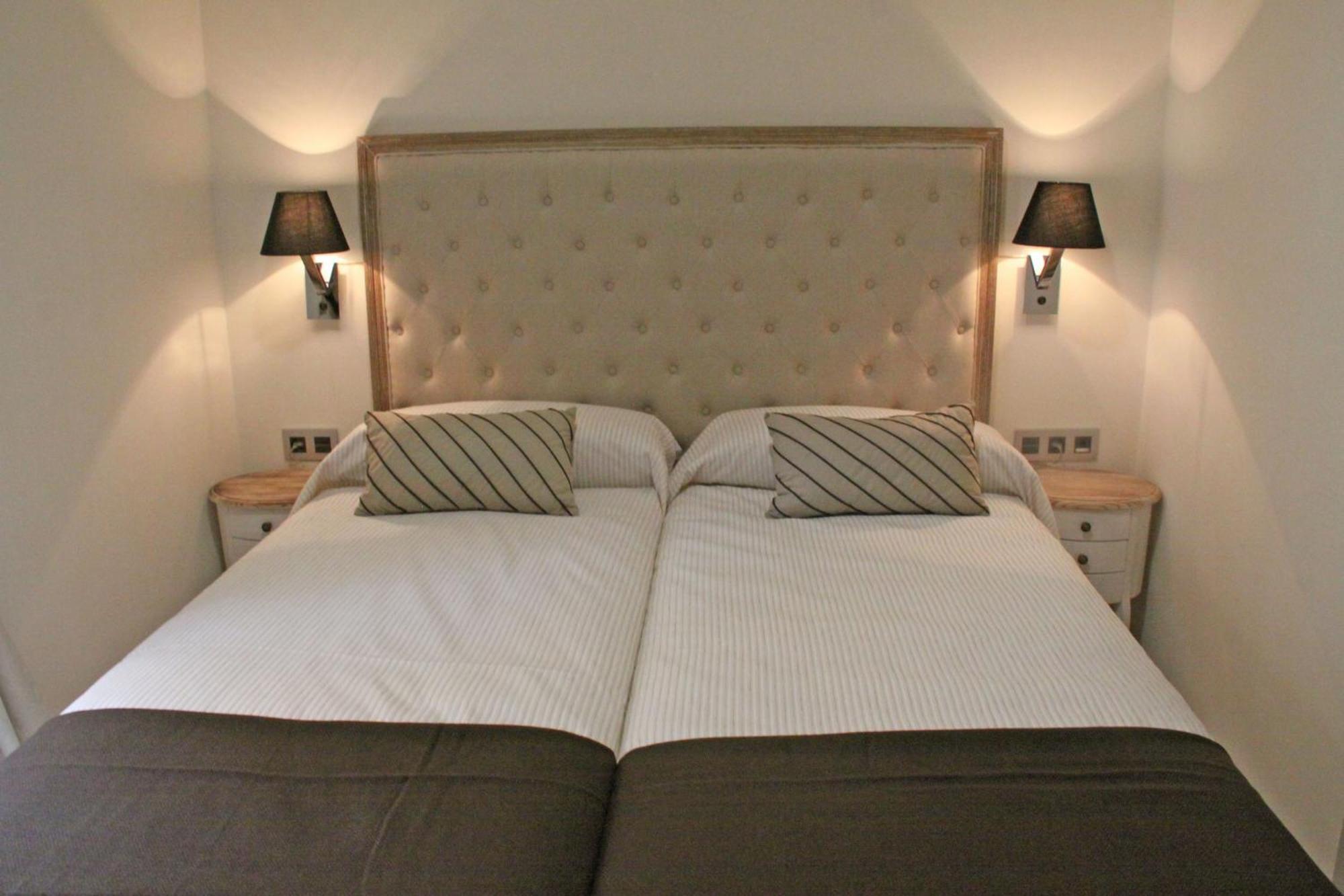 Apartamentos Living Sevilla Centro Maestranza エクステリア 写真