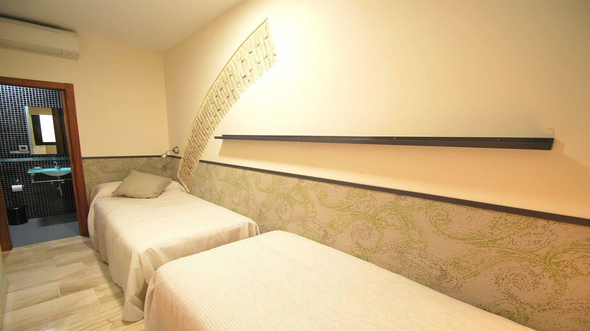 Apartamentos Living Sevilla Centro Maestranza エクステリア 写真